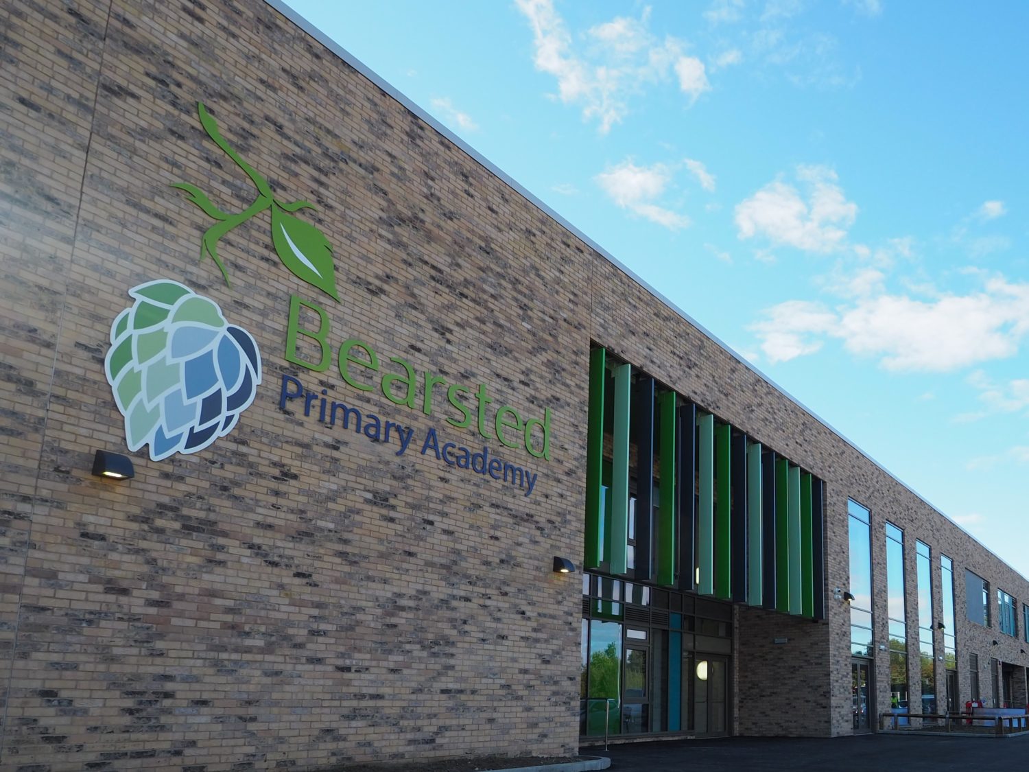 Front of the building with the words 'Bearsted Primary Academy'